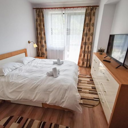 Orchid Luxury Apartment 시나이아 외부 사진