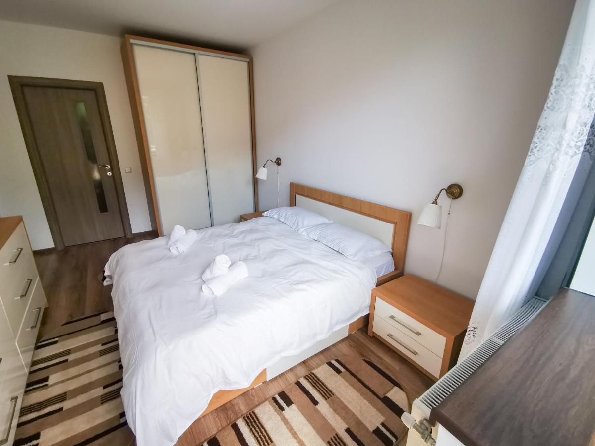 Orchid Luxury Apartment 시나이아 외부 사진