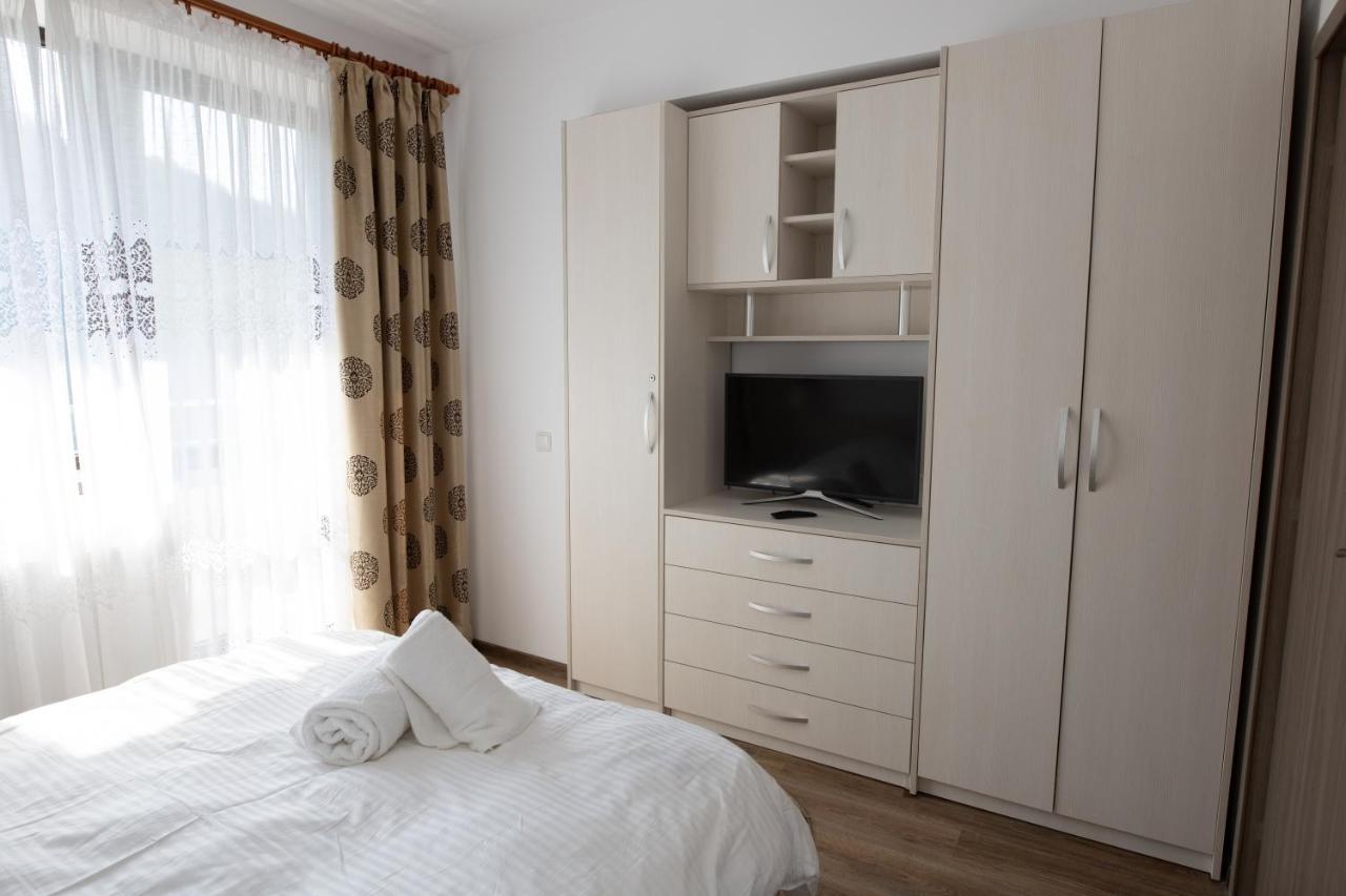 Orchid Luxury Apartment 시나이아 외부 사진