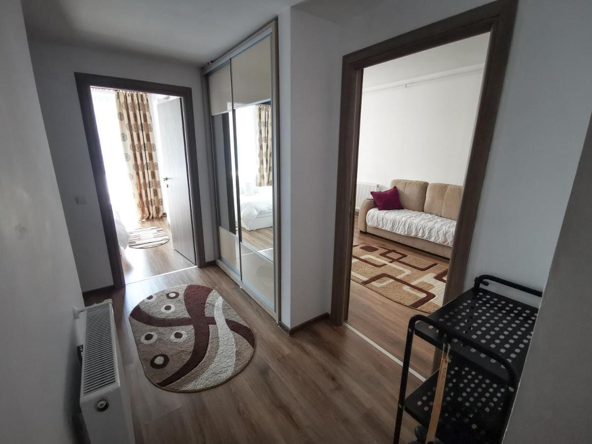 Orchid Luxury Apartment 시나이아 외부 사진